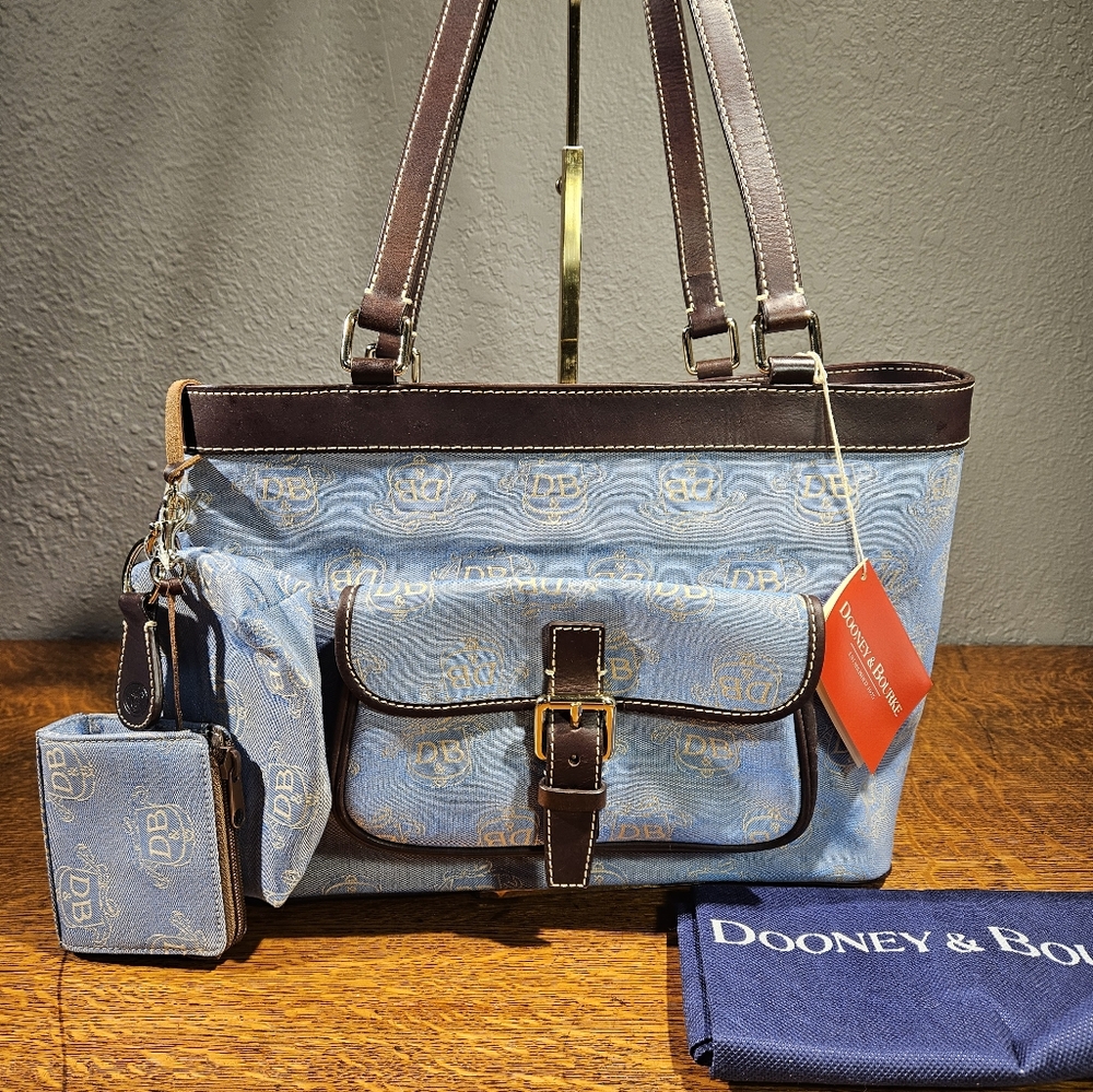 Dooney & Bourke East/West Denim Shoulder Bag NWT 5 Piece - Picture 2 of 15